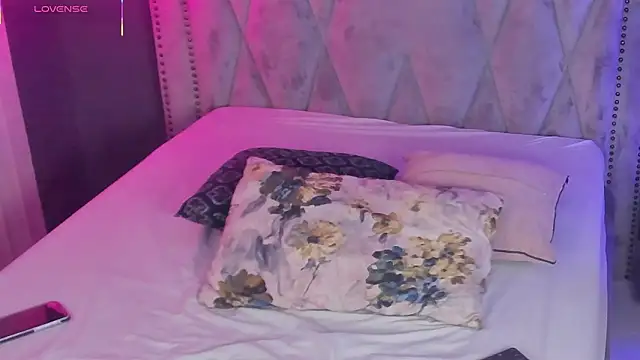 Baby foxx online show from March 12, 2026, 10:43 am