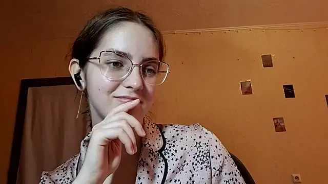 Katelemon online show from April 30, 2026, 9:15 am