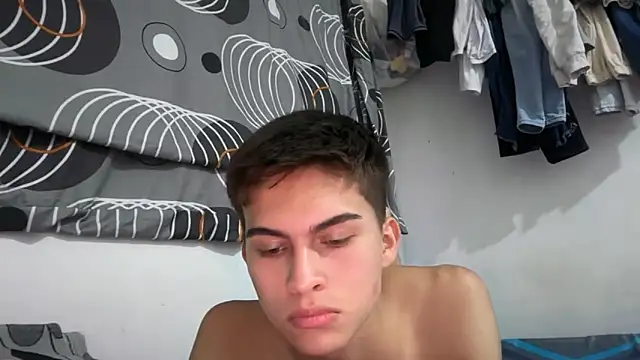 bbluchito online show from March 8, 2026, 12:52 am