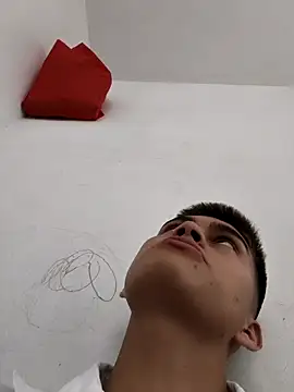 bbluchito online show from March 11, 2026, 6:47 pm