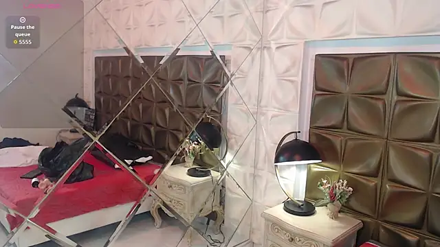 Snapshot of MelodyBlazze chatting on June 11, 2026, 9:02 pm MelodyBlazze online show from June 11, 2026, 9:02 pm