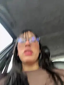 Snapshot of susi_chimm chatting on June 5, 2026, 12:33 pm susi chimm online show from June 5, 2026, 12:33 pm