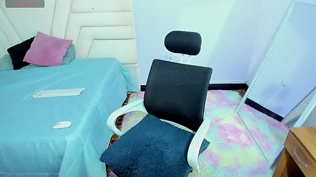 Red-april online show from February 25, 2026, 2:05 pm