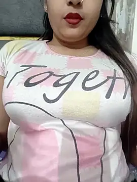 Snapshot of Shanaya-Hotty chatting on April 4, 2026, 8:39 pm Shanaya-Hotty online show from April 4, 2026, 8:39 pm