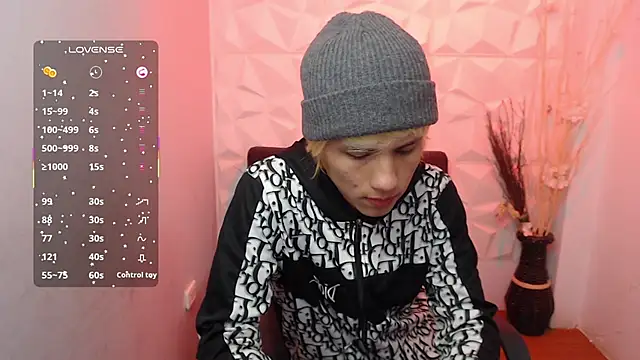 Snapshot of Stich_23 chatting on June 21, 2026, 5:10 am Stich 23 online show from June 21, 2026, 5:10 am