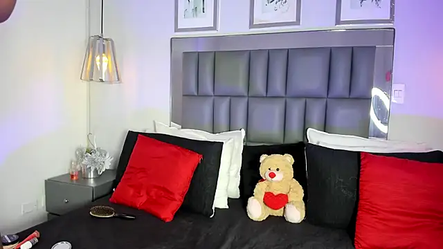 Snapshot of Kataleya_west chatting on June 29, 2026, 7:47 pm Kataleya west online show from June 29, 2026, 7:47 pm