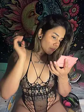 QueenNatt online show from March 11, 2026, 10:05 pm