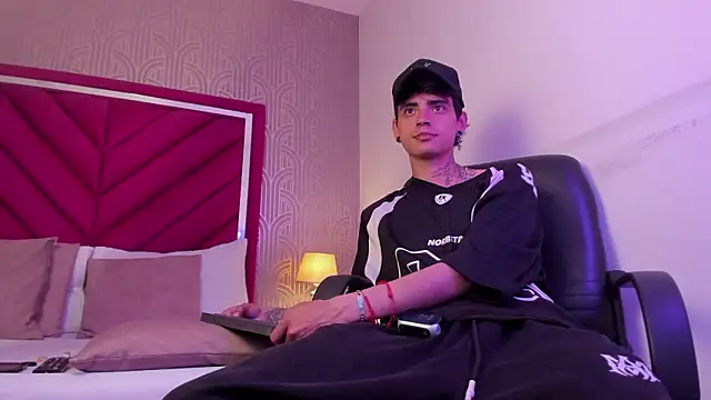 Dominic Foxx online show from March 7, 2026, 3:31 pm