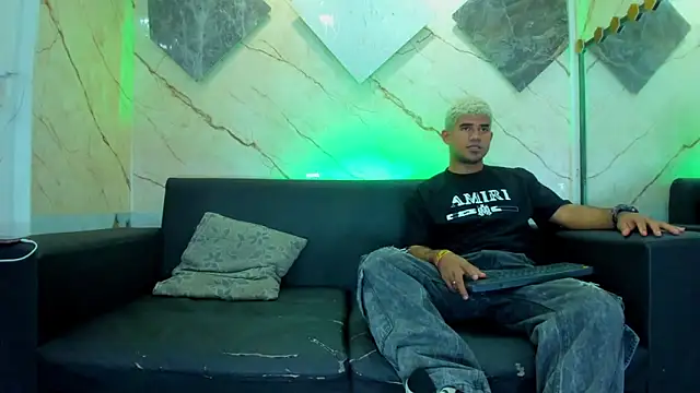 Latins on fire online show from February 26, 2026, 8:08 pm