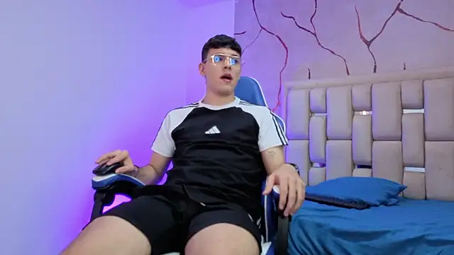 IanBlake  online show from March 6, 2026, 9:00 pm