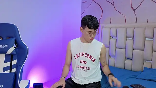 IanBlake  online show from March 7, 2026, 8:39 pm