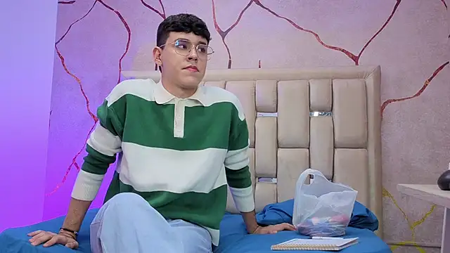 IanBlake  online show from March 9, 2026, 8:13 pm