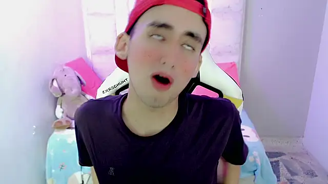 Snapshot of Houston_bby_ chatting on March 7, 2026, 9:23 pm Houston bby online show from March 7, 2026, 9:23 pm