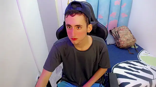 Snapshot of Houston_bby_ chatting on March 14, 2026, 8:58 pm Houston bby online show from March 14, 2026, 8:58 pm