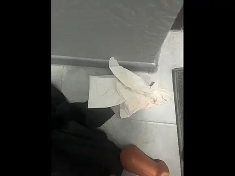 Snapshot of ObedientMonolith646 chatting on April 3, 2026, 8:07 pm ObedientMonolith646 online show from April 3, 2026, 8:07 pm