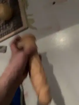 Snapshot of ObedientMonolith646 chatting on April 10, 2026, 12:16 am ObedientMonolith646 online show from April 10, 2026, 12:16 am