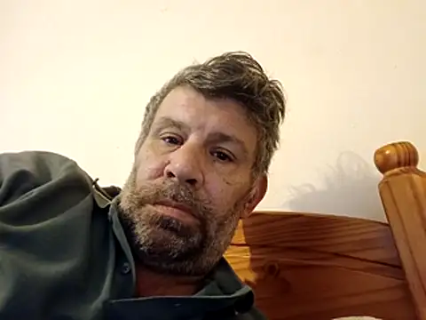 stud2512 online show from April 29, 2026, 5:52 pm