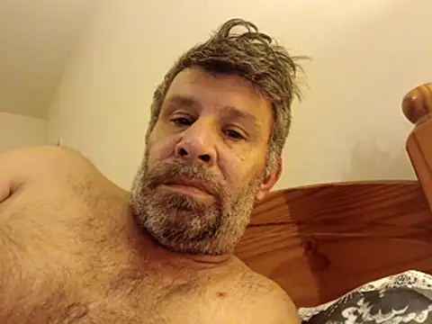 stud2512 online show from April 30, 2026, 9:08 pm