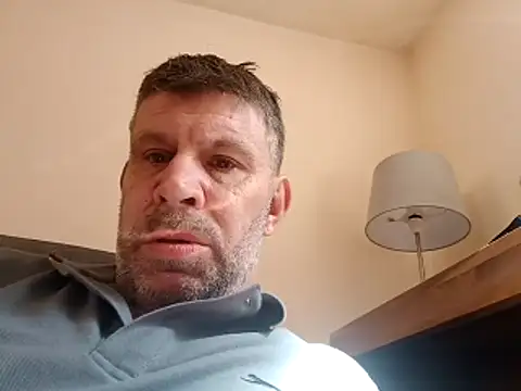 stud2512 online show from May 1, 2026, 1:37 pm