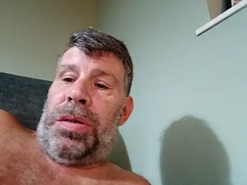 Snapshot of stud2512 chatting on July 28, 2026, 8:52 pm stud2512 online show from July 28, 2026, 8:52 pm