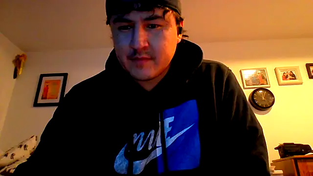 Bouncywarrior online show from March 18, 2026, 4:04 am