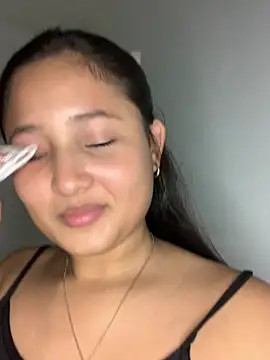 Snapshot of laly_spank chatting on March 4, 2026, 11:11 pm laly spank online show from March 4, 2026, 11:11 pm