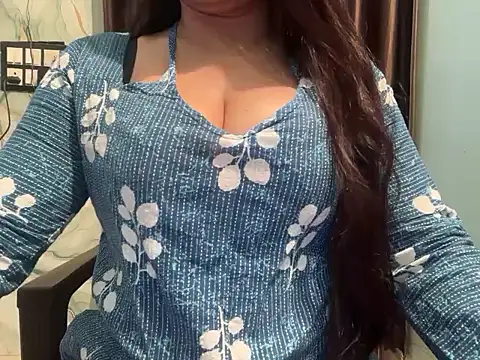 Snapshot of Avneet_kaurr1 chatting on May 17, 2026, 1:36 am Avneet kaurr1 online show from May 17, 2026, 1:36 am