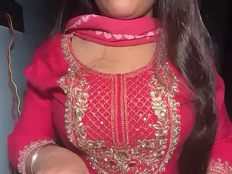 Snapshot of Avneet_kaurr1 chatting on June 3, 2026, 3:17 pm Avneet kaurr1 online show from June 3, 2026, 3:17 pm