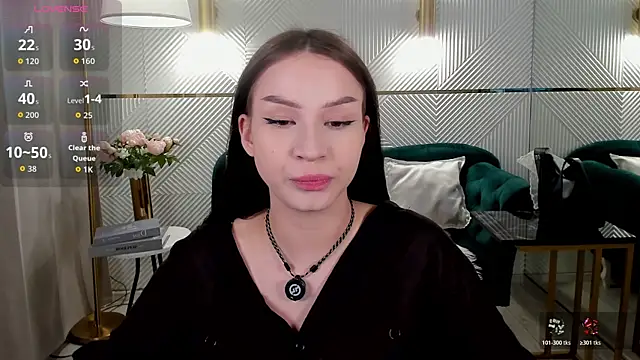 Snapshot of SatiraLux chatting on June 21, 2026, 6:21 pm SatiraLux online show from June 21, 2026, 6:21 pm