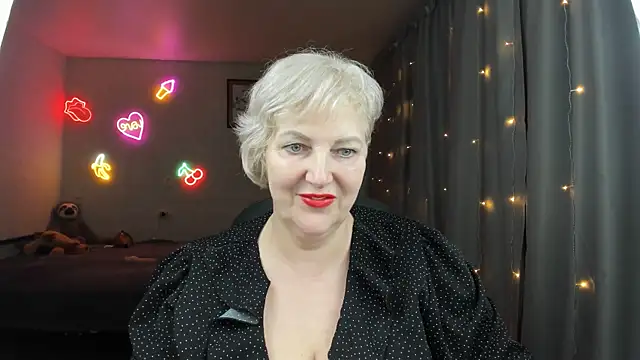 Mary-Leee online show from May 28, 2026, 6:05 pm