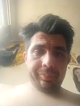 manuel4200 online show from May 10, 2026, 12:27 am