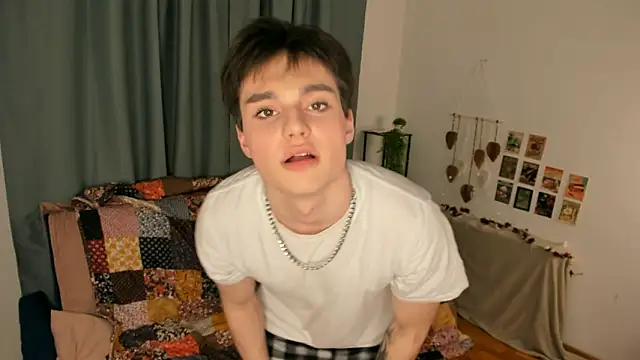 Snapshot of CipherMoth chatting on March 16, 2026, 8:24 pm CipherMoth online show from March 16, 2026, 8:24 pm