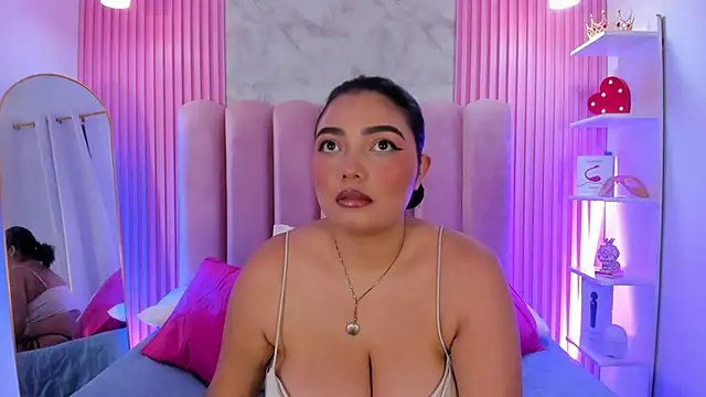 ArianaRougee online show from June 23, 2026, 3:04 am