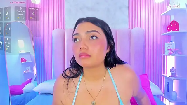 ArianaRougee online show from July 14, 2026, 10:21 am