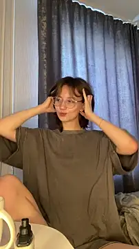 bezvanili online show from March 15, 2026, 5:57 am