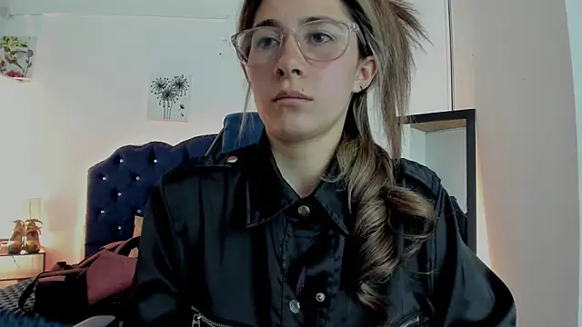 SaraRoadess online show from March 19, 2026, 9:19 pm