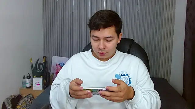 Snapshot of Julian_Smith21 chatting on July 26, 2026, 12:08 am Julian Smith21 online show from July 26, 2026, 12:08 am