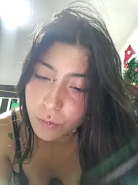 Little Sweett online show from March 8, 2026, 2:04 am