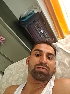RonitVora online show from May 10, 2026, 8:52 am