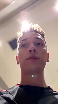 Snapshot of Thiago_Jones1 chatting on July 17, 2026, 8:24 pm Thiago Jones1 online show from July 17, 2026, 8:24 pm