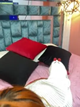 Elaaa pink21 online show from February 24, 2026, 2:42 am