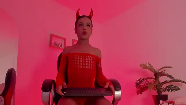 im aliisson online show from March 11, 2026, 1:06 pm