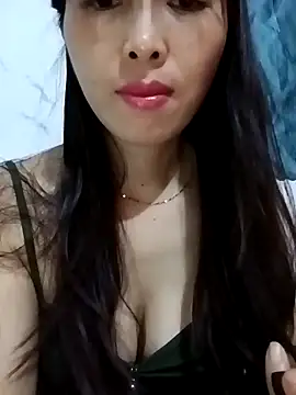 hd love69 online show from April 27, 2026, 4:54 am