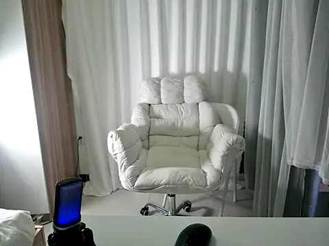 lilabeauty online show from April 24, 2026, 10:34 pm