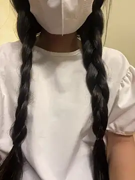 Rio-cute online show from June 27, 2026, 5:51 pm