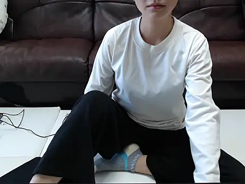 Mey 112 online show from March 13, 2026, 5:47 am