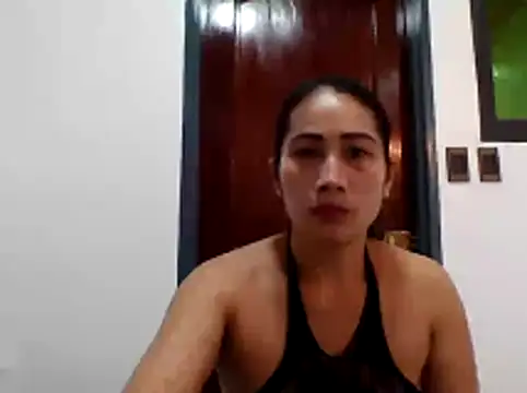 Snapshot of AngelaRose26 chatting on March 13, 2026, 2:34 pm AngelaRose26 online show from March 13, 2026, 2:34 pm