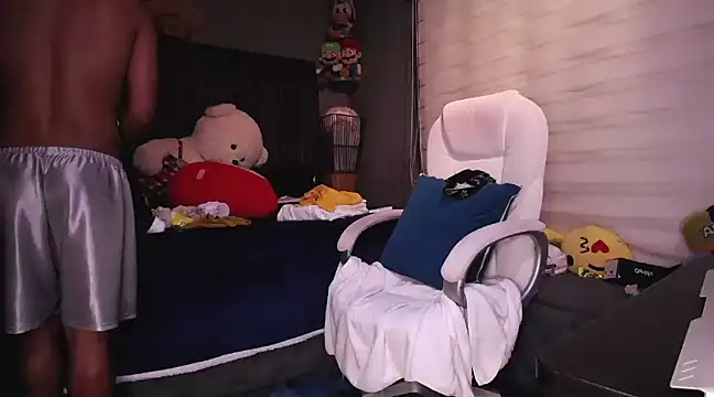 Snapshot of dirty_27cms chatting on February 19, 2025, 5:49 pm dirty 27cms online show from February 19, 2025, 5:49 pm