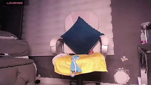 Snapshot of dirty_27cms chatting on October 12, 2025, 12:53 am dirty 27cms online show from October 12, 2025, 12:53 am