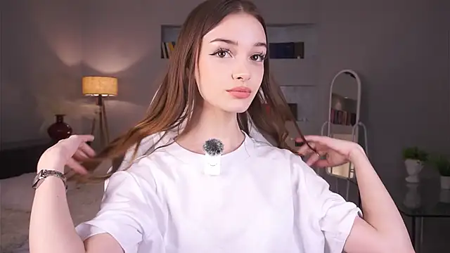 JodiAwyie online show from February 27, 2026, 5:13 pm